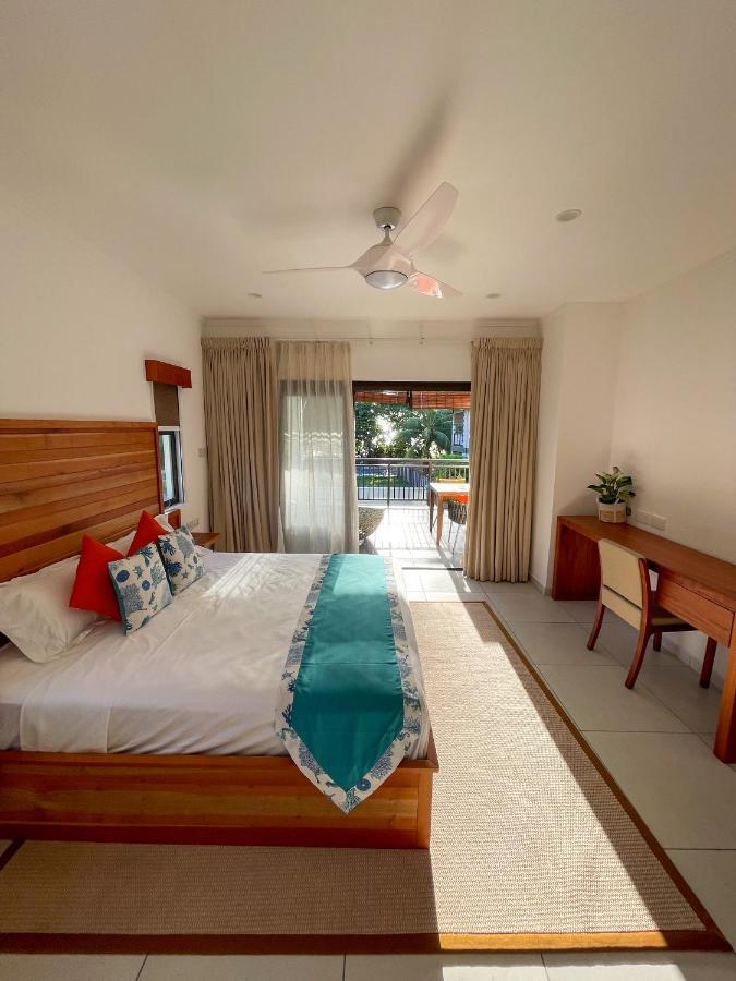 Nautilus Apartments Anse Royale Exterior foto